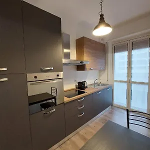M.aurelio , Milano Italia