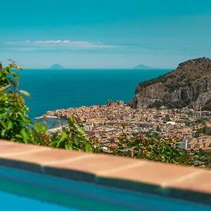 L' Arca , Cefalù Italia
